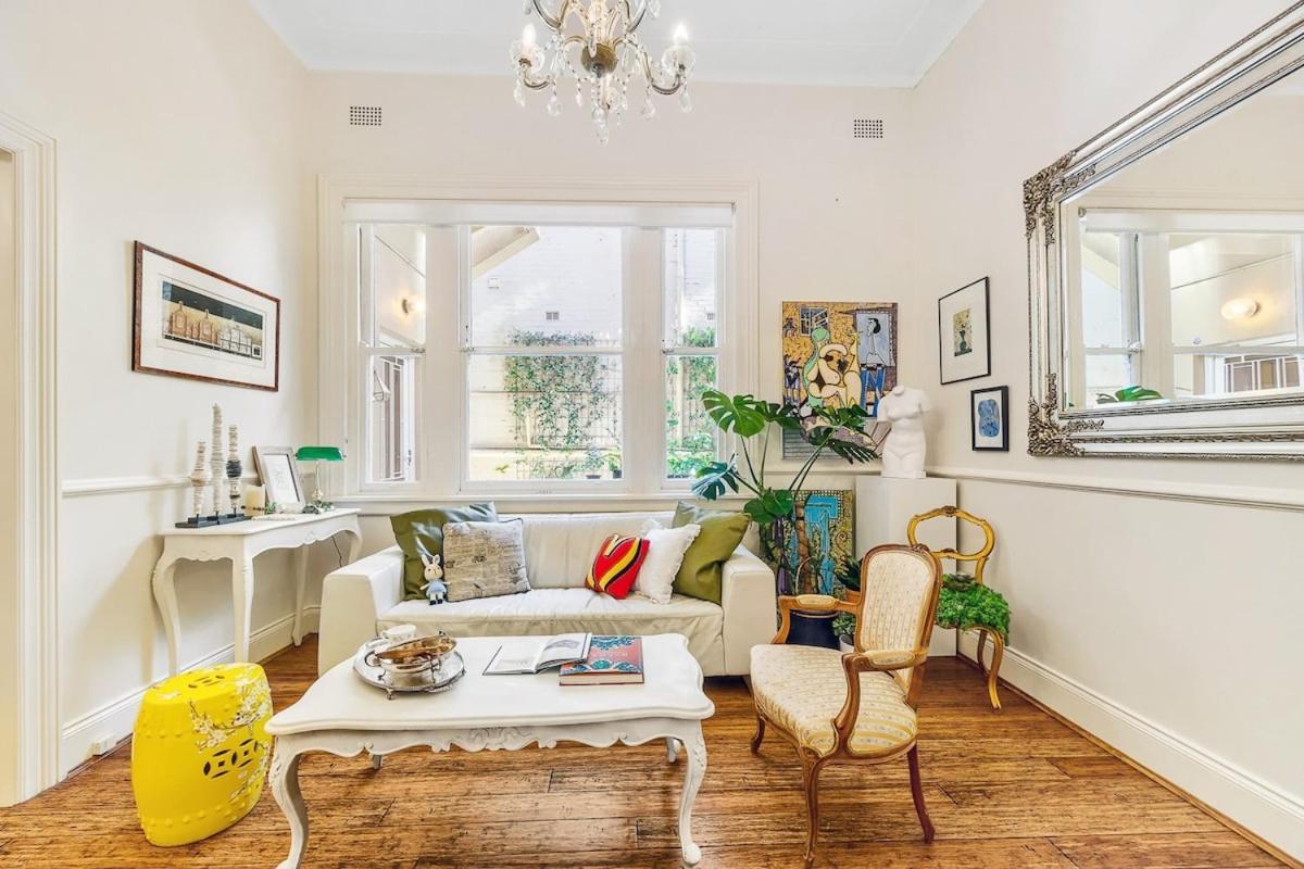 Apartment Newty Willows - Art Deco Double Bay Designer *